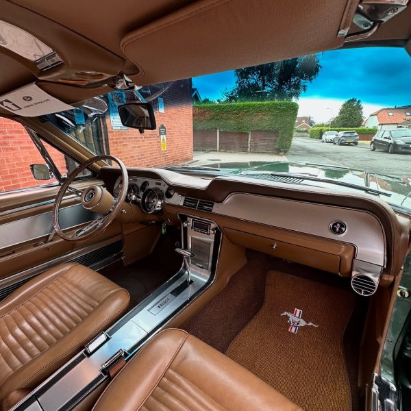 MUSTANG 1967 FASTBACK OU 560 MIL NO PIX